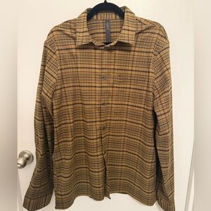 Lululemon Plaid Flannel-Style Button Down Shirt Amber/Brown Men’s Large